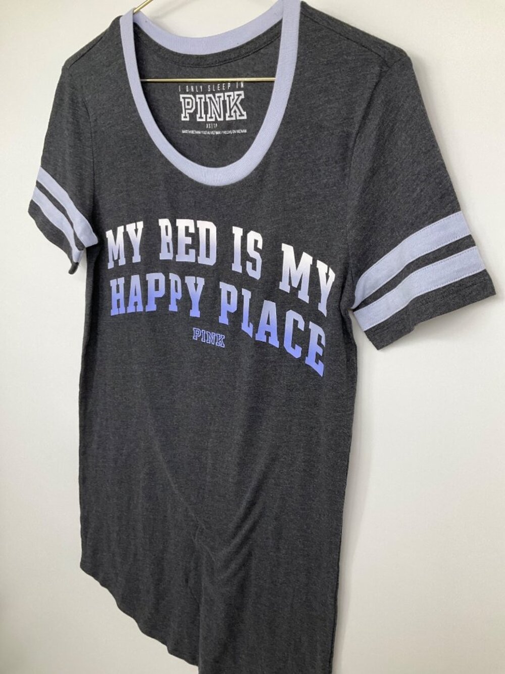 Victoria's Secret PINK My bed is my Happy Place T-shirt size XS Sleep tee - Picture 5 of 9